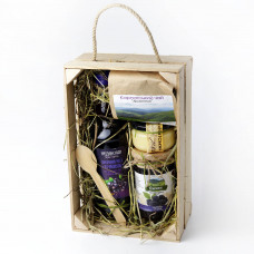 «Комплімент з Карпат» - подарунковий набір в дерев’яному ящику з ароматним сіном